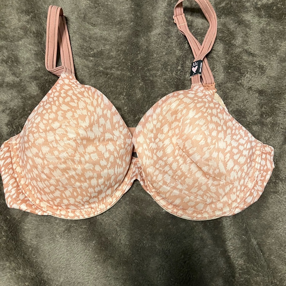 Victoria's Secret Blush Patterned Bra